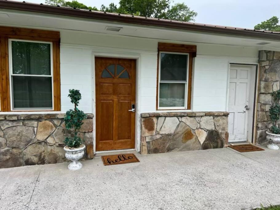 Small Rental For Couple Getaway Dalton Extérieur photo